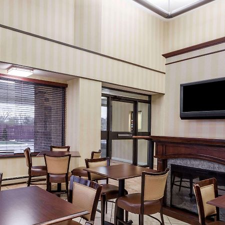 Days Inn By Wyndham Utica Ngoại thất bức ảnh