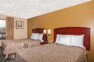 Days Inn By Wyndham Utica Phòng bức ảnh