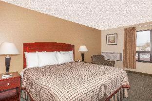 Days Inn By Wyndham Utica Phòng bức ảnh